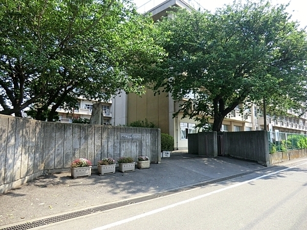 座間市栗原中央１丁目　新築一戸建て(座間市立栗原中学校)