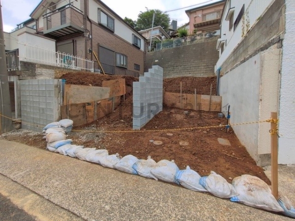 横浜市緑区中山６丁目　新築一戸建て