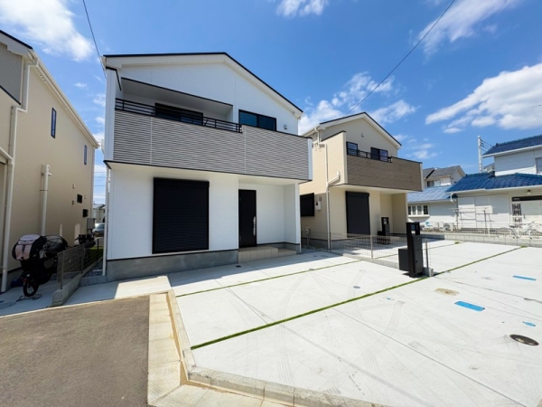 藤沢市辻堂太平台１丁目　新築一戸建て