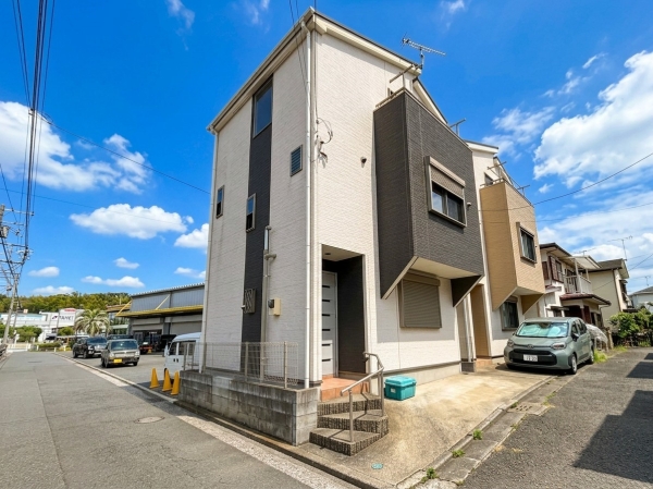 横浜市都筑区池辺町　中古一戸建て