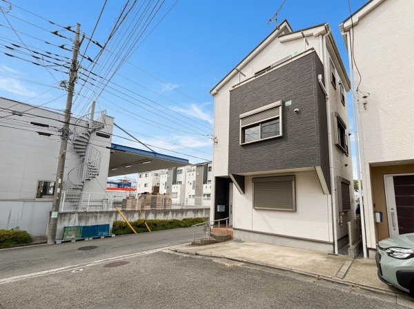横浜市都筑区池辺町　中古一戸建て