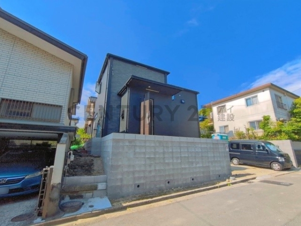 横浜市金沢区富岡西５丁目　新築一戸建て