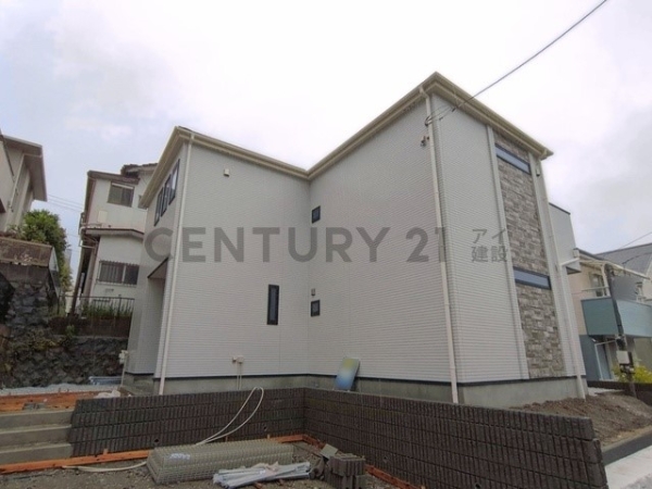 横浜市金沢区富岡西４丁目　新築一戸建て