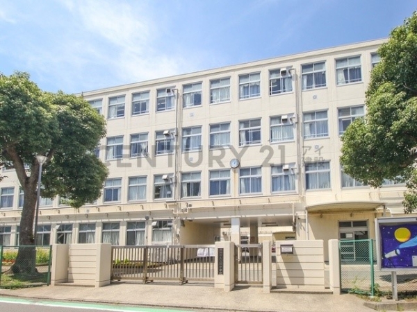 横浜市栄区野七里１丁目　新築一戸建て(横浜市立上郷中学校)