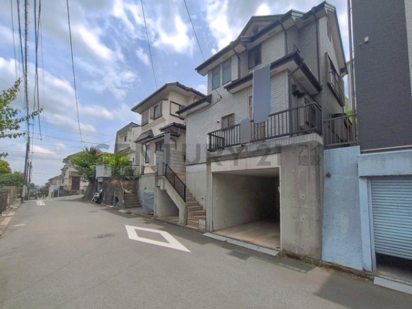 横浜市旭区四季美台の中古一戸建て