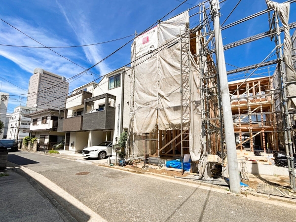 横浜市港南区上大岡西２丁目　新築一戸建て