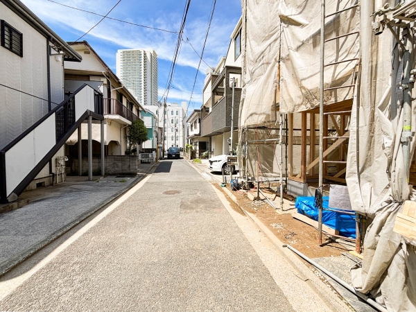横浜市港南区上大岡西２丁目　新築一戸建て