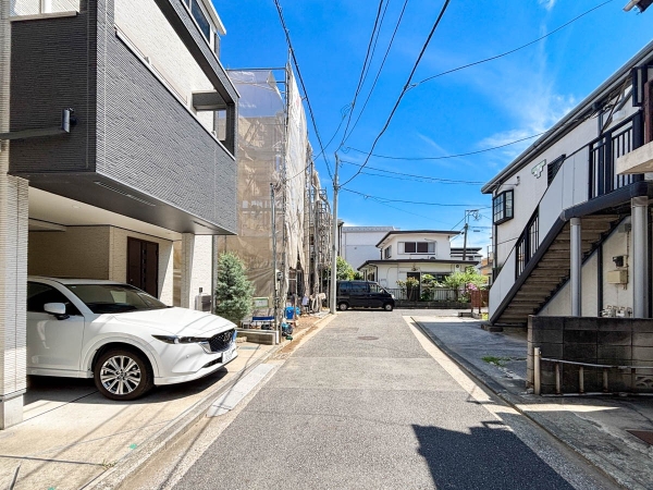 横浜市港南区上大岡西２丁目　新築一戸建て