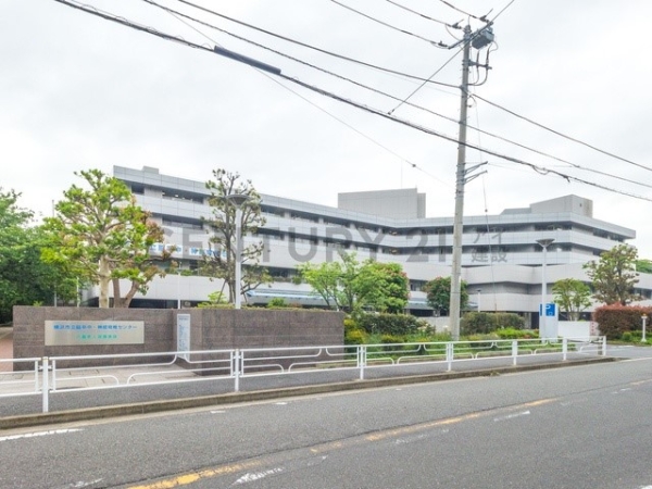 横浜市磯子区滝頭２丁目の中古一戸建て(横浜市立脳卒中・神経脊椎センター)