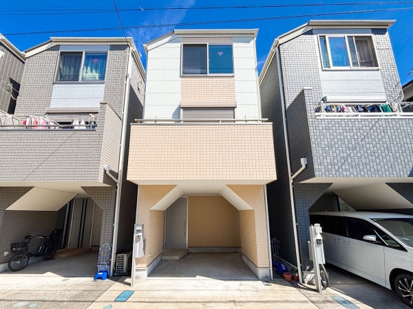 横浜市磯子区滝頭2丁目 中古一戸建て