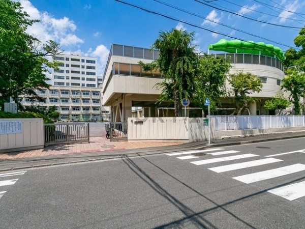 横浜市神奈川区旭ケ丘の中古一戸建て(横浜市立二谷小学校)