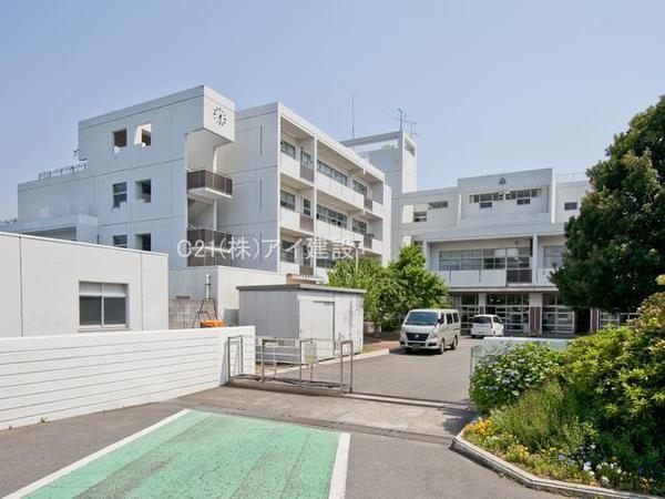 横浜市神奈川区旭ケ丘の中古一戸建て(横浜市立栗田谷中学校)