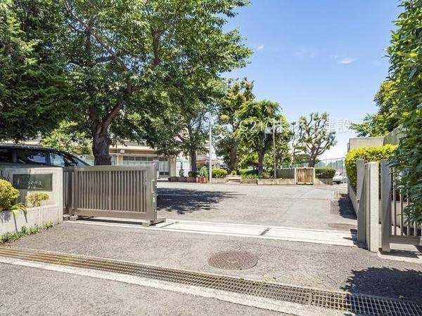 横浜市瀬谷区北新　新築一戸建て(横浜市立下瀬谷中学校)