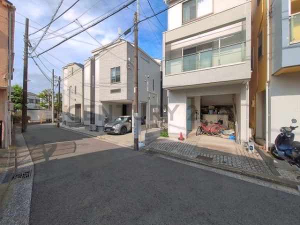 横浜市磯子区坂下町　中古一戸建て