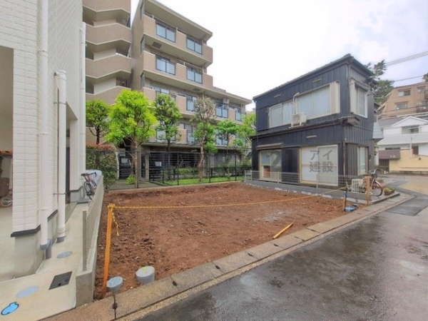川崎市宮前区平１丁目　新築一戸建て