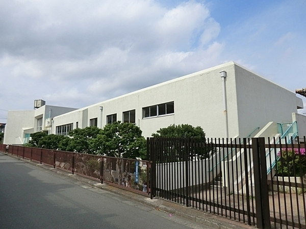 横須賀市湘南鷹取１丁目　新築一戸建て(たかとり幼稚園)