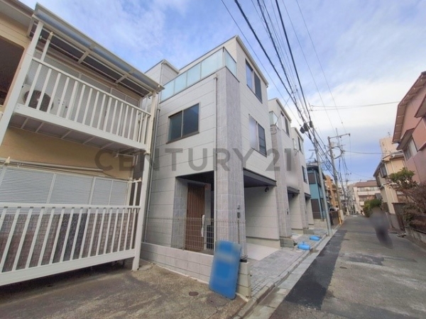 川崎市中原区新城５丁目　新築一戸建て