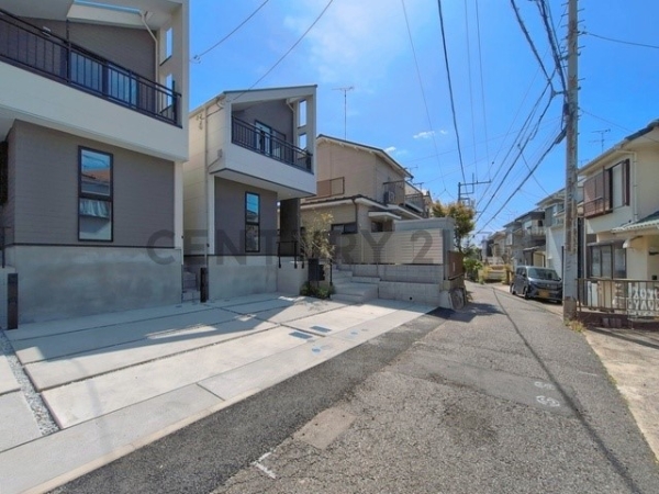 横浜市南区平楽　新築一戸建て