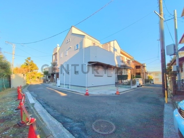 横浜市南区六ツ川２丁目　新築一戸建て