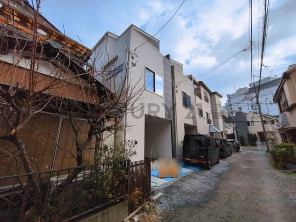 川崎市幸区戸手１丁目　新築一戸建て