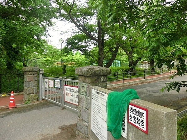 横須賀市鴨居２丁目　新築一戸建て(横須賀市立鴨居小学校)