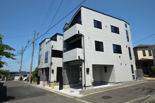 横浜市金沢区富岡東１丁目　新築一戸建て