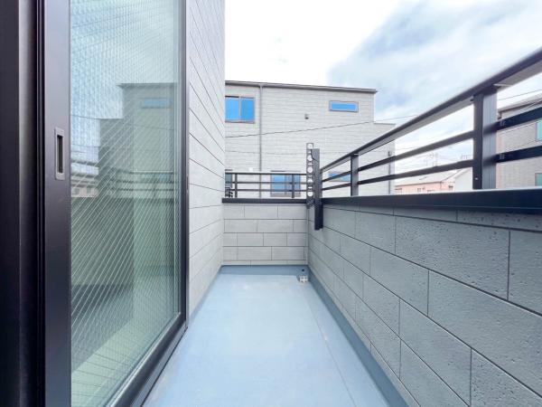 横浜市中区本牧大里町　新築一戸建て