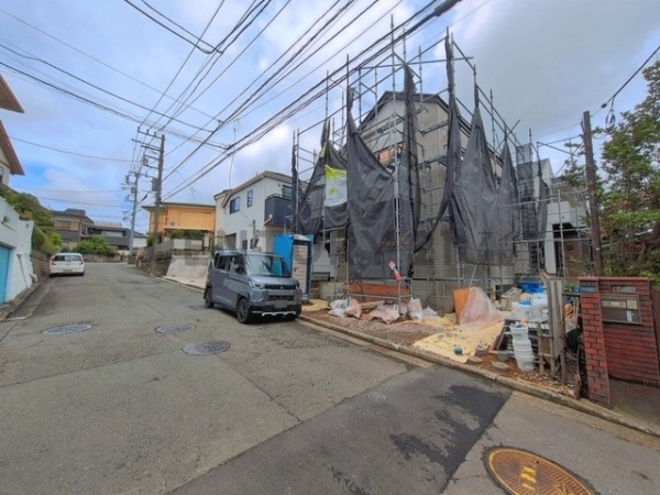 横浜市旭区白根6丁目 新築一戸建て