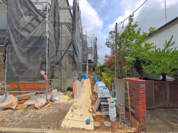 横浜市旭区白根６丁目　新築一戸建て
