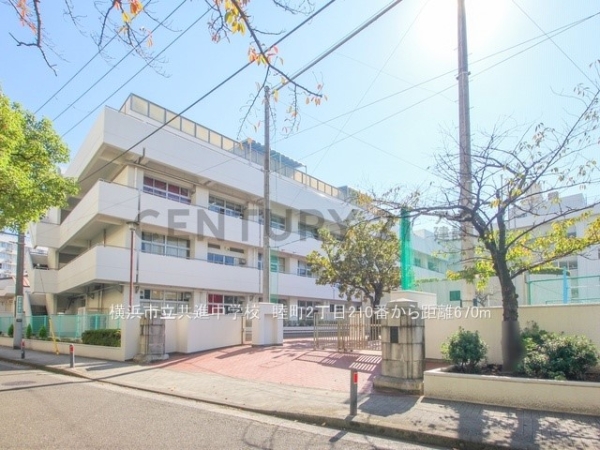 横浜市南区睦町２丁目　新築一戸建て(横浜市立共進中学校)