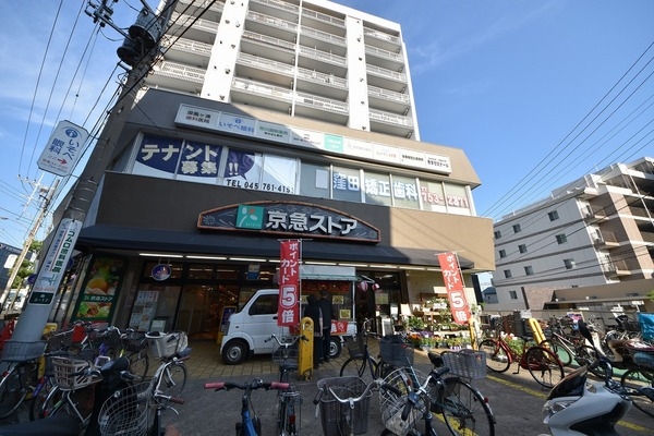 プライムコート磯子子風ヶ浦(京急ストア屏風浦店)