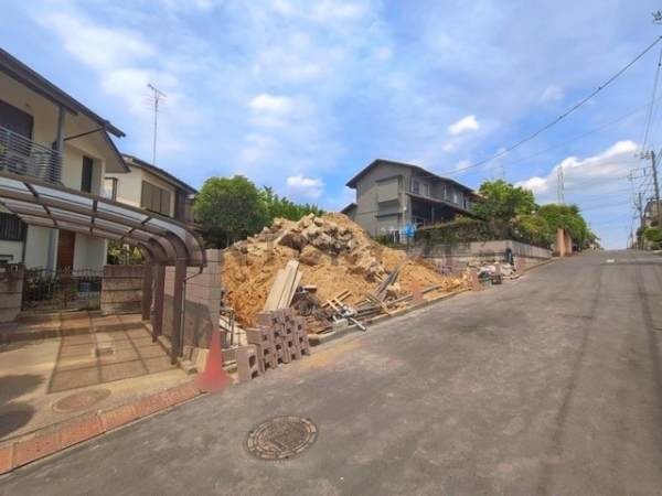 横浜市青葉区奈良町　新築一戸建て