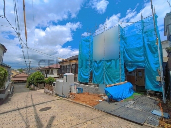 横浜市旭区中白根２丁目　新築一戸建て