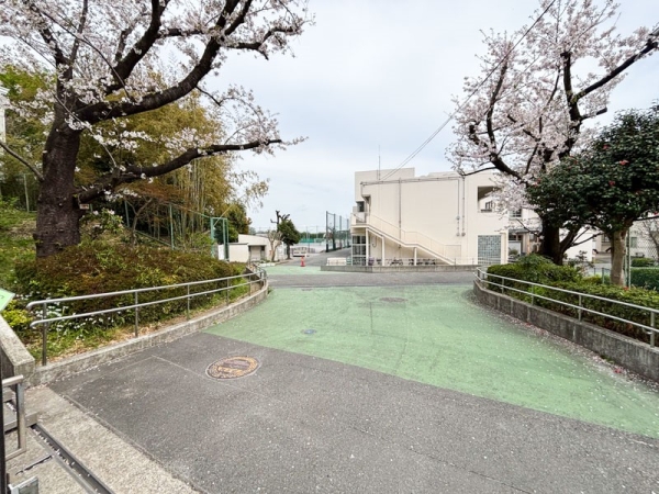 横浜市戸塚区秋葉町　新築一戸建て(横浜市立秋葉小学校)