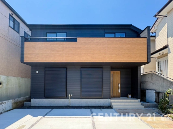 藤沢市白旗４丁目　新築一戸建て