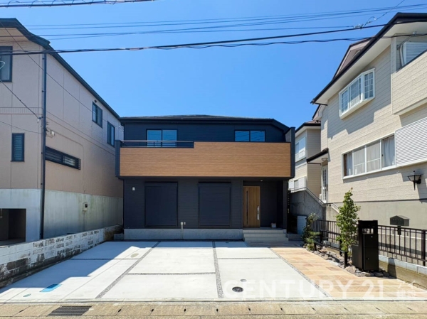 藤沢市白旗４丁目　新築一戸建て