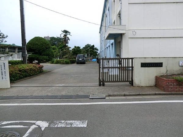 湘南台駅前分譲共同ビル(藤沢市立湘南台小学校)