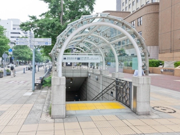 横濱ユーロタワー(横浜高速鉄道みなとみらい線「日本大通り」駅)