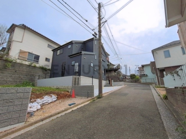 横浜市南区六ツ川２丁目　新築一戸建て