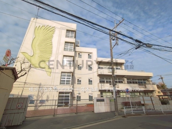 横浜市中区本牧町１丁目　新築一戸建て(横浜市立大鳥小学校)