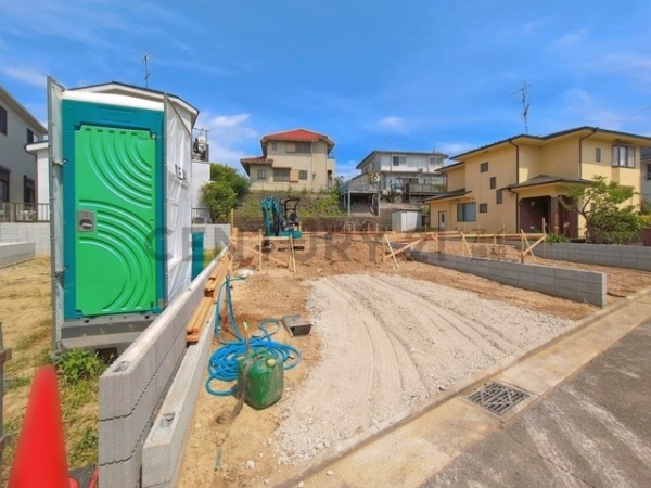横浜市青葉区荏田町　新築一戸建て