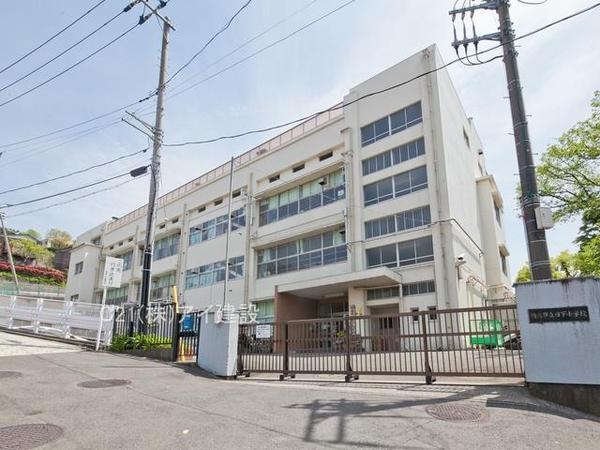 横浜市港南区笹下２丁目　新築一戸建て(横浜市立日下小学校)