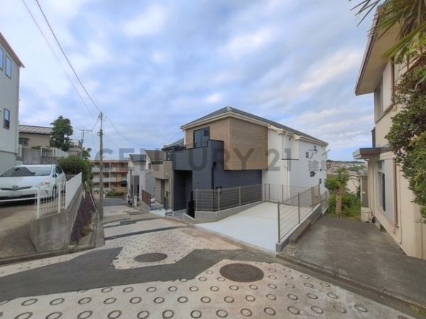 横浜市港南区笹下２丁目　新築一戸建て