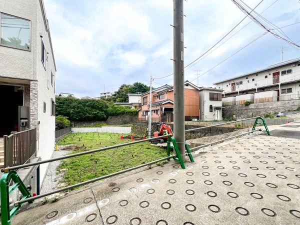 横浜市西区元久保町　新築一戸建て