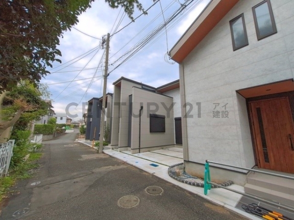 横浜市港北区下田町３丁目　新築一戸建て