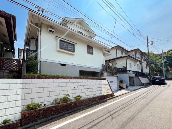 横浜市南区別所中里台　中古一戸建て