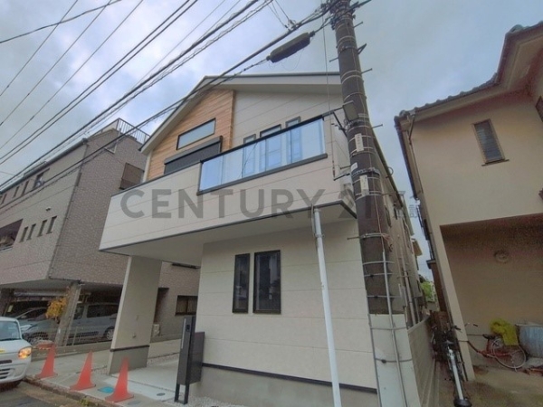 川崎市川崎区鋼管通３丁目　新築一戸建て