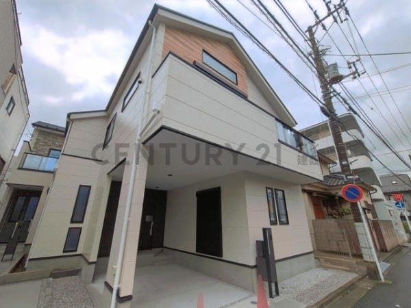 川崎市川崎区鋼管通３丁目　新築一戸建て