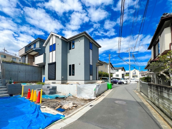 横浜市旭区上白根２丁目　新築一戸建て