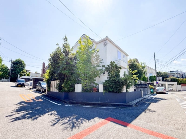 横浜市青葉区美しが丘３丁目　中古一戸建て